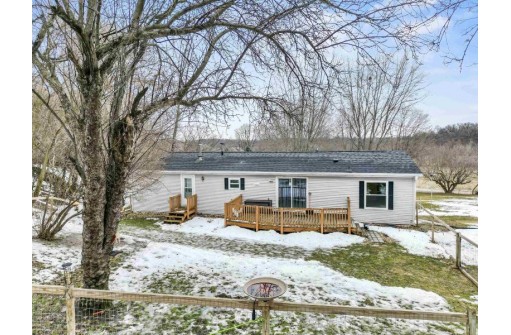 W1459 Hwy 92, Brooklyn, WI 53521