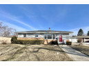 2106 Crestview St, Janesville, WI 53546-5783