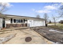 W6510 Kampen Rd, Arlington, WI 53911