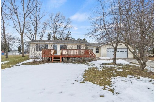 W6193 W Bush Rd, Pardeeville, WI 53954