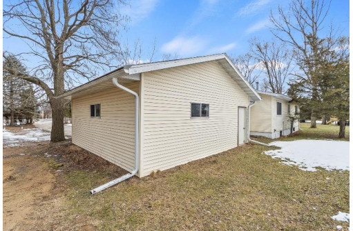 W6193 W Bush Rd, Pardeeville, WI 53954