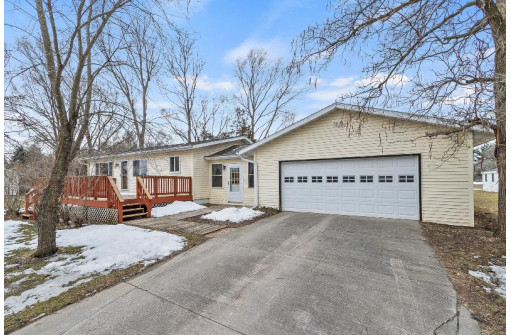 W6193 W Bush Rd, Pardeeville, WI 53954