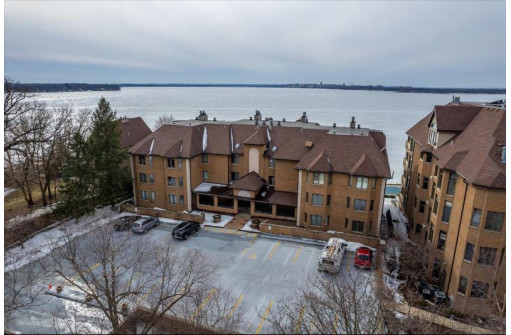 4001 Monona Dr 101, Monona, WI 53716