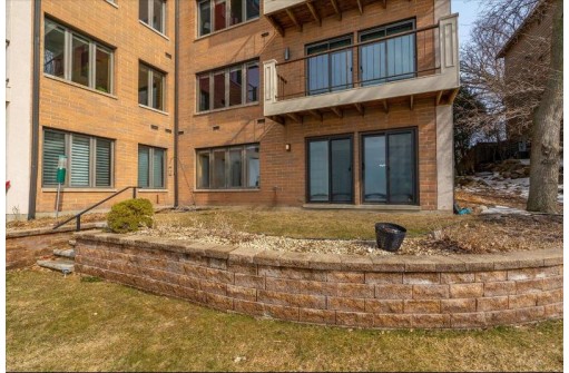 4001 Monona Dr 101, Monona, WI 53716