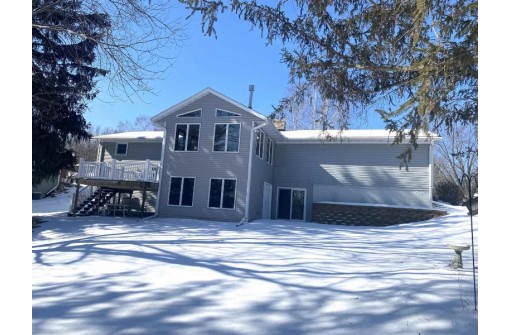 415 Park View Dr, Mount Horeb, WI 53572