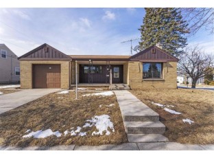 1404 S 20th St Sheboygan, WI 53081