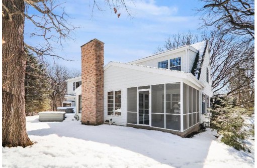 5 Hodgson Ct, Madison, WI 53717