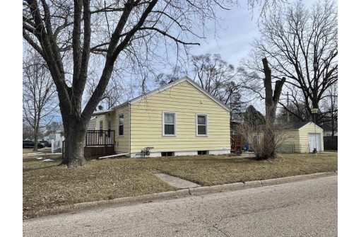 1702 Ashland Ave, Beloit, WI 53511