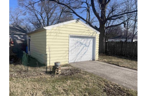 1702 Ashland Ave, Beloit, WI 53511