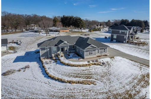 3078 Parker Pass, Sun Prairie, WI 53590