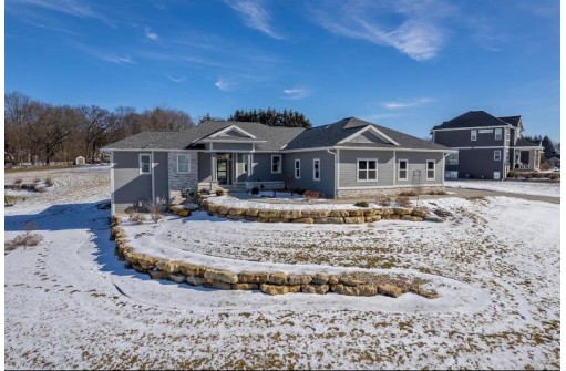 3078 Parker Pass, Sun Prairie, WI 53590