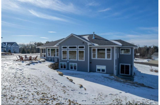 3078 Parker Pass, Sun Prairie, WI 53590