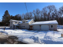 W9429 Parkway Dr, Poynette, WI 53955