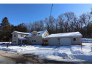 W9429 Parkway Dr, Poynette, WI 53955