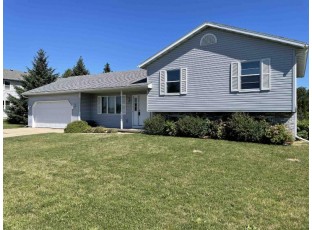 1808 Cedarbrook Ln Stoughton, WI 53589