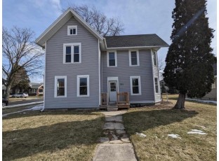 301 S 6th St Watertown, WI 53094