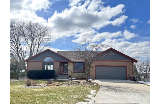 2612 Danville Ct, Fitchburg, WI 53719