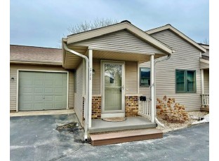 111 White Tail Dr Sun Prairie, WI 53590