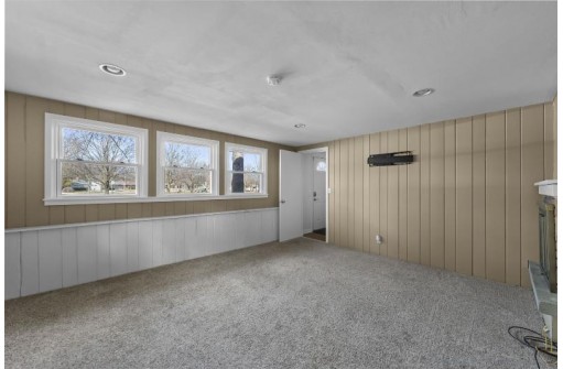 531 S Segoe Rd, Madison, WI 53711