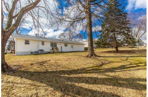 917 3rd St, Monroe, WI 53566