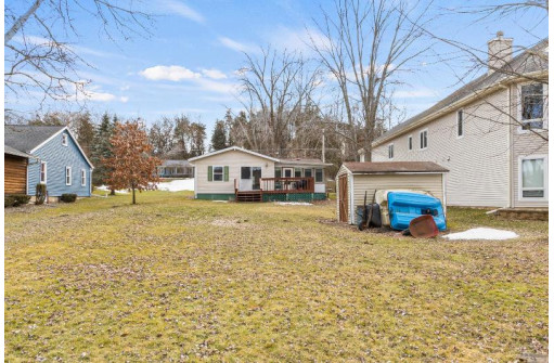 W11338 Red Cedar Dr, Lodi, WI 53555