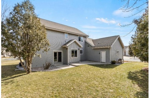 4402 Iris Ct, Middleton, WI 53562