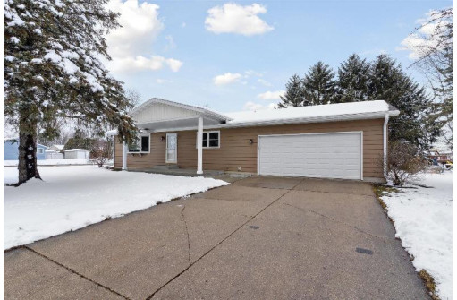 210 Greenview Ave, Monticello, WI 53570