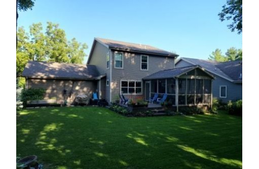 2679 Dungarvan Rd, Fitchburg, WI 53711