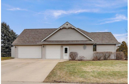 1305 Centennial Pky, Waunakee, WI 53597