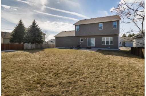 719 Redan Dr, Verona, WI 53593