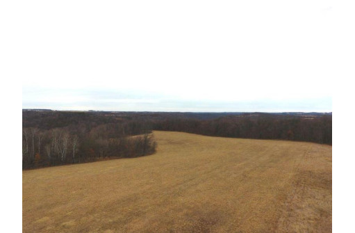 3334 Breezy Hill Rd, Fennimore, WI 53809