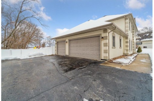 8421 N Birdie St, Milton, WI 53563