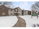 17 Park Heights Ct, Madison, WI 53711