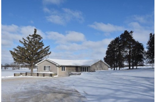 4325 Smith Dr, Deerfield, WI 53531