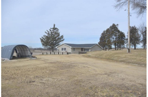 4325 Smith Dr, Deerfield, WI 53531