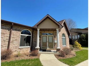 65 Golf Pky Madison, WI 53704