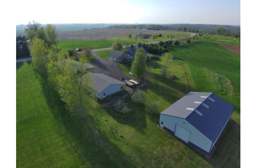 3666 County Road J, Benton, WI 53803-8026