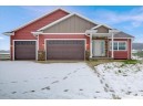 206 Ridgestone Dr, Lodi, WI 53555