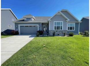 5251 Lodgecliffe Ln McFarland, WI 53558