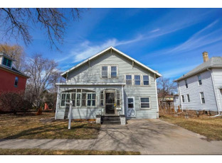 220 6th Ave Baraboo, WI 53913