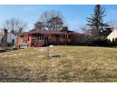 421 Roblee Rd, Baraboo, WI 53913