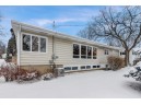 1713 Thackeray Rd, Madison, WI 53704