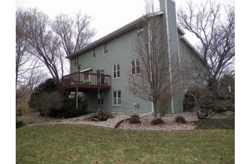 1206 Falcon Ct, Middleton, WI 53562