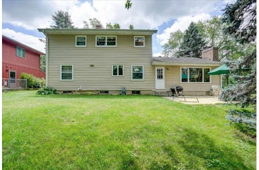 609 Nichols Rd, Monona, WI 53716