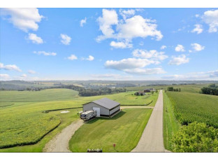 N7946 Gould Hill Rd Blanchardville, WI 53516