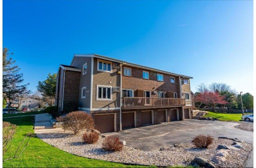 1601 Mckenna Blvd, Madison, WI 53711