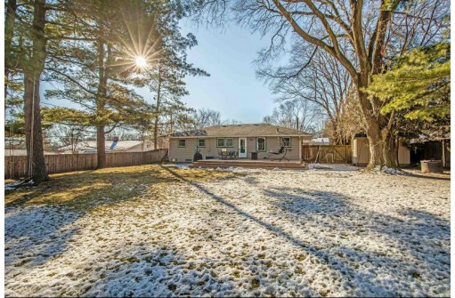 5306 E Buckeye Rd, Madison, WI 53716