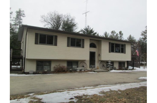 915 Deerborn Ave, Friendship, WI 53934