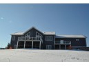 S1476 Summit Point Dr, La Valle, WI 53941-9559