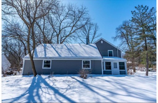 5802 Hammersley Rd, Madison, WI 53711